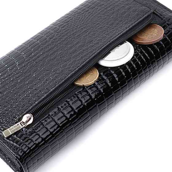 Женский лакированный кошелек с фактурой под рептилию из натуральной кожи ST Leather 22718 Черный Киев