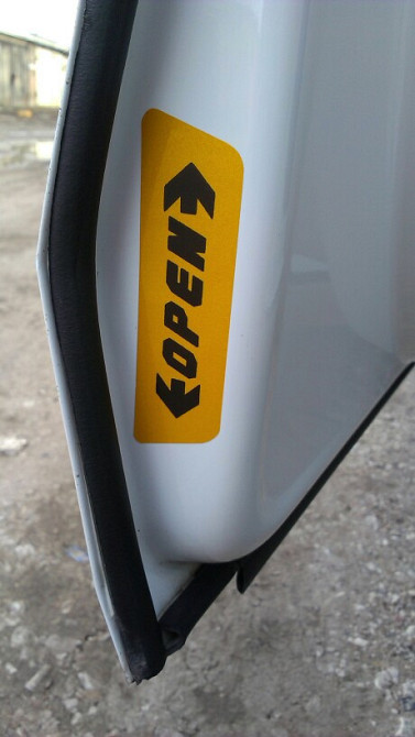 Наклейки на двері авто Open світловідбивна Київ - фото 3