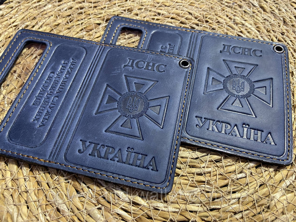 Кожаная обложка на пластиковое удостоверение ДСНС с шевроном Синий Киев - изображение 3