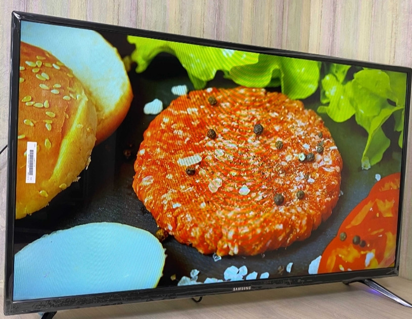 Телевізор: 45" Samsung 4K, Smart TV Wi-Fi, ГОЛОСОВЕ керування. Харків - фото 1