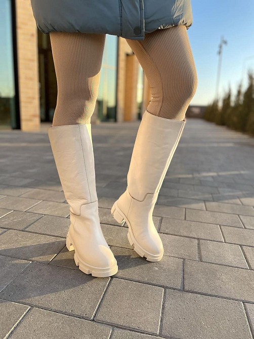 Чоботи зимові жіночі з натуральної шкіри на низькому ходу бежевого кольору р. 36, 37, 39 / Чобо Коломия - фото 7