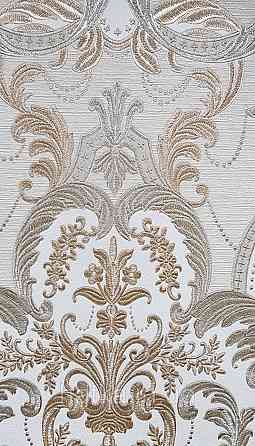 Шпалери вінілові на флізеліні AdaWall Signature1.06х10 вензелю завитки структурне золото срібло на бежевому Київ