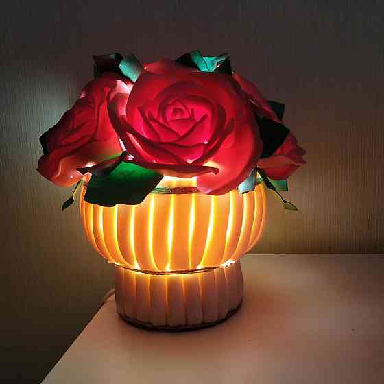 Світильник-нічник "Кошик з червоними трояндами" Дніпро