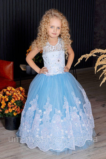 Длинное нарядное платье Кружево на 5-7 лет Кривой Рог - изображение 1
