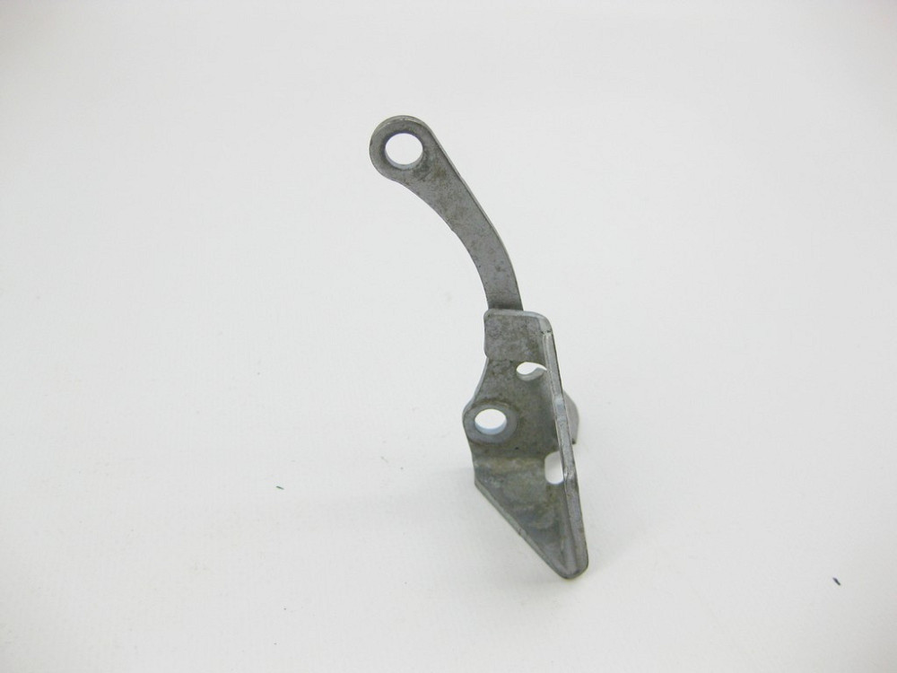 Mercedes-Benz  A6510981939 Кронштейн на колекторі наддуву повітря для двигуна OM651 R4 2.2 cdi C-Class W204 W205 E-Class W212 C207 Одеса - фото 4