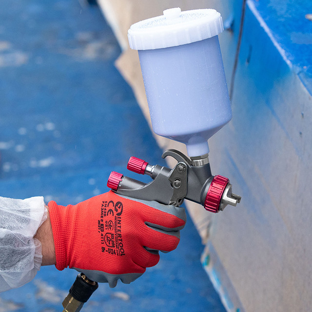 Рукавичка трикотажна з покриттям з сірого нітрилу на долоні, синтетична, червона, 10