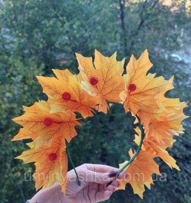 Венок  на обруче 