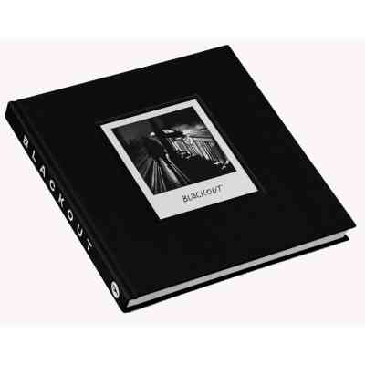 Комікс BLACKOUT. Chronicles of Our Life During Russias War Against Ukraine Yakaboo Publishing (9786178107765) Вінниця