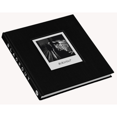 Комікс BLACKOUT. Chronicles of Our Life During Russias War Against Ukraine Yakaboo Publishing (9786178107765) Вінниця - фото 2