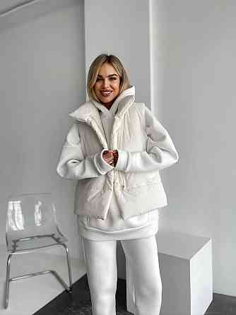 Жіноча тепла жилетка на блискавці без капюшона плащівка на синтепоні Молочний, 46/48 Одеса