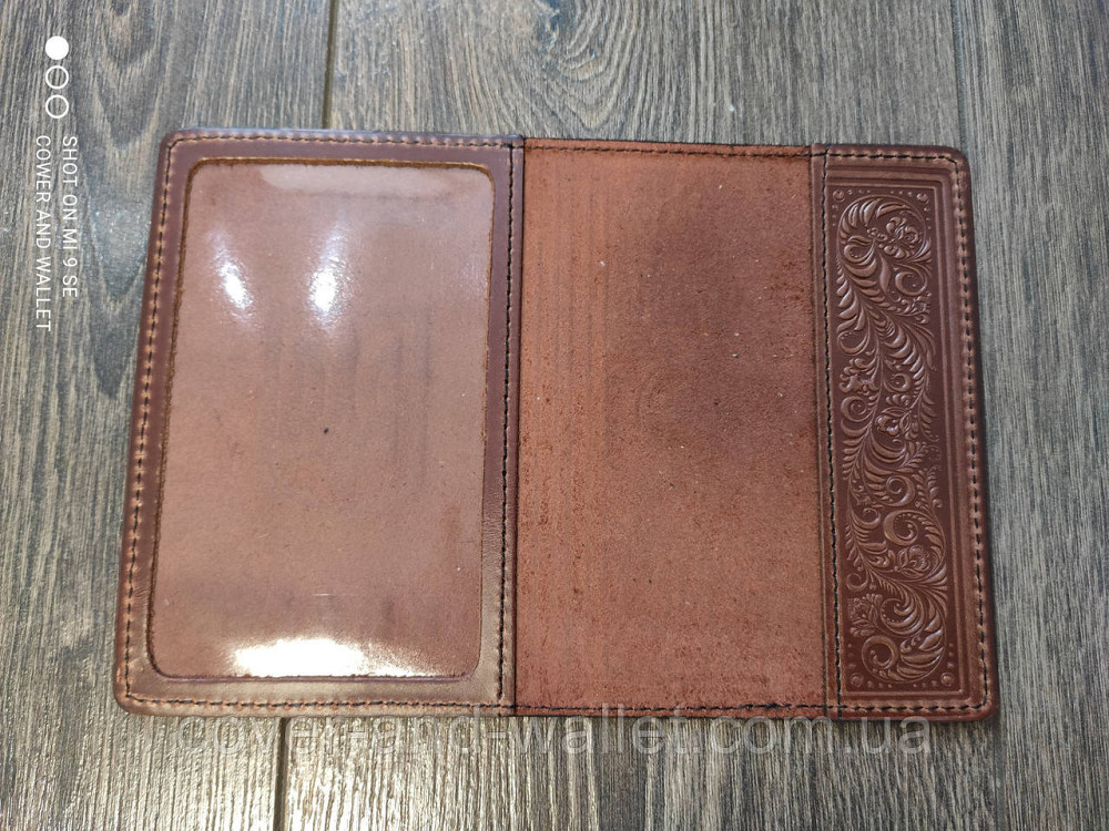 Шкіряна обкладинка на паспорт з тисненням «Герб України» Київ - фото 2