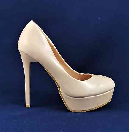 Жіночі Бежеві Туфлі на Каблуку Шпильке Лакові Модельні (розміри: 36,38,39,40) - 151 Дніпро