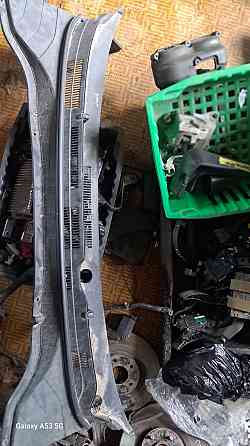 Жабо (пластикова накладка під двірники) на Hyundai Kona 2016-2021 Київ