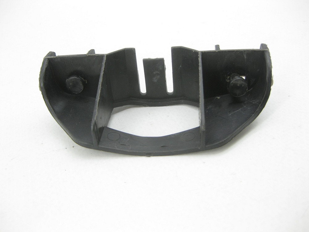 Mercedes-Benz  A2516900021 Кріплення зовнішньої накладки порогу спереду R-class short W251 R-class long V251 Одеса - фото 1