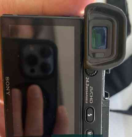 Фотоаппарат Sony a6000 та плечовий ремінь
Kit 16-50mm f/3.5-5.6 OSS Київ