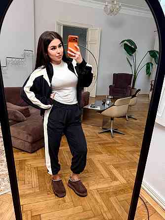 Жіночий велюровий костюм зі вставками Харків