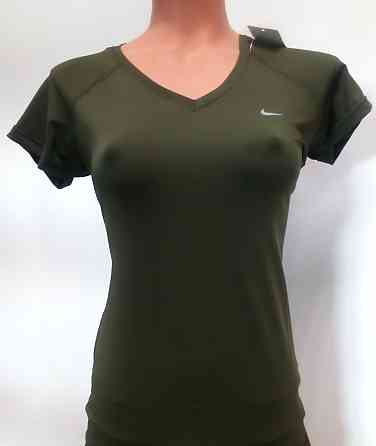 Жіноча спортивна футболка Nike р. S (44) Суми