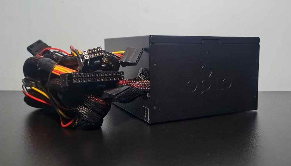 Блок живлення Aigo AK 700W 80 PLUS Bronze Клевань - фото 4