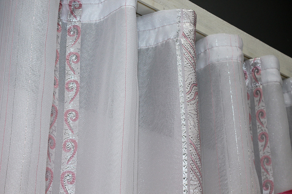 Кухонна фіранка VR-Textil № 00к білий з рожевим 280х170 см (59-908) Київ - фото 5