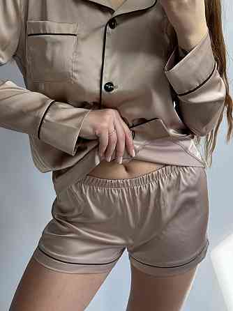 Комплект шовковий трійка сорочка з шортами і штанами Бежевий M Харків