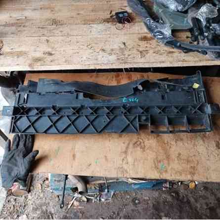 68203073AA Воздуховод/дефлектор радиатора, верхний Коломыя