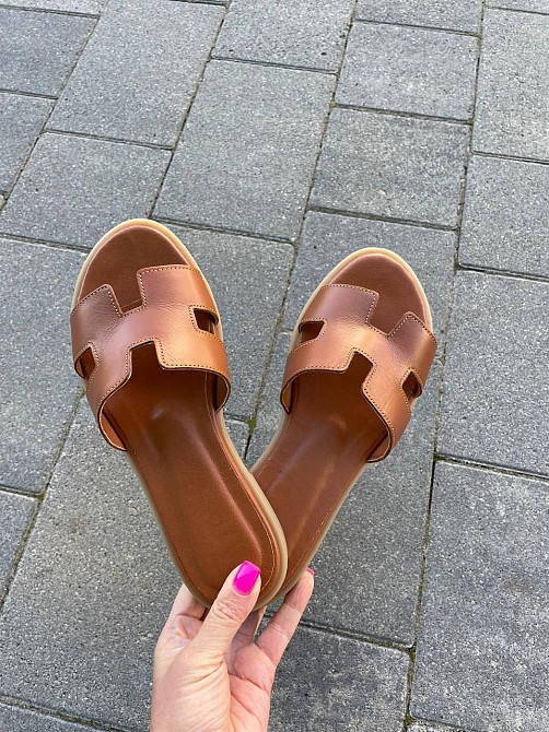 Dino Vittorio Зручні жіночі шкіряні коричневі шльопанці на низькій підошві Dino Vittorio 102-50 Коломыя - изображение 8