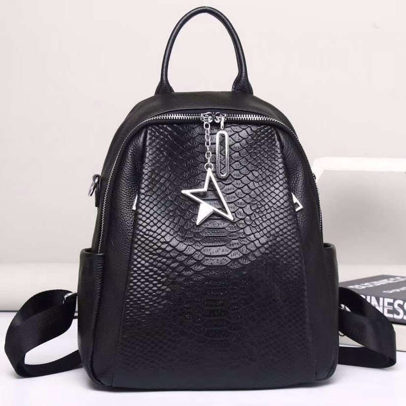 Жіночий рюкзак шкіряний міський з ременцем 23х30х11, сумка на спину для навчання, чорна Кам'янське - фото 6