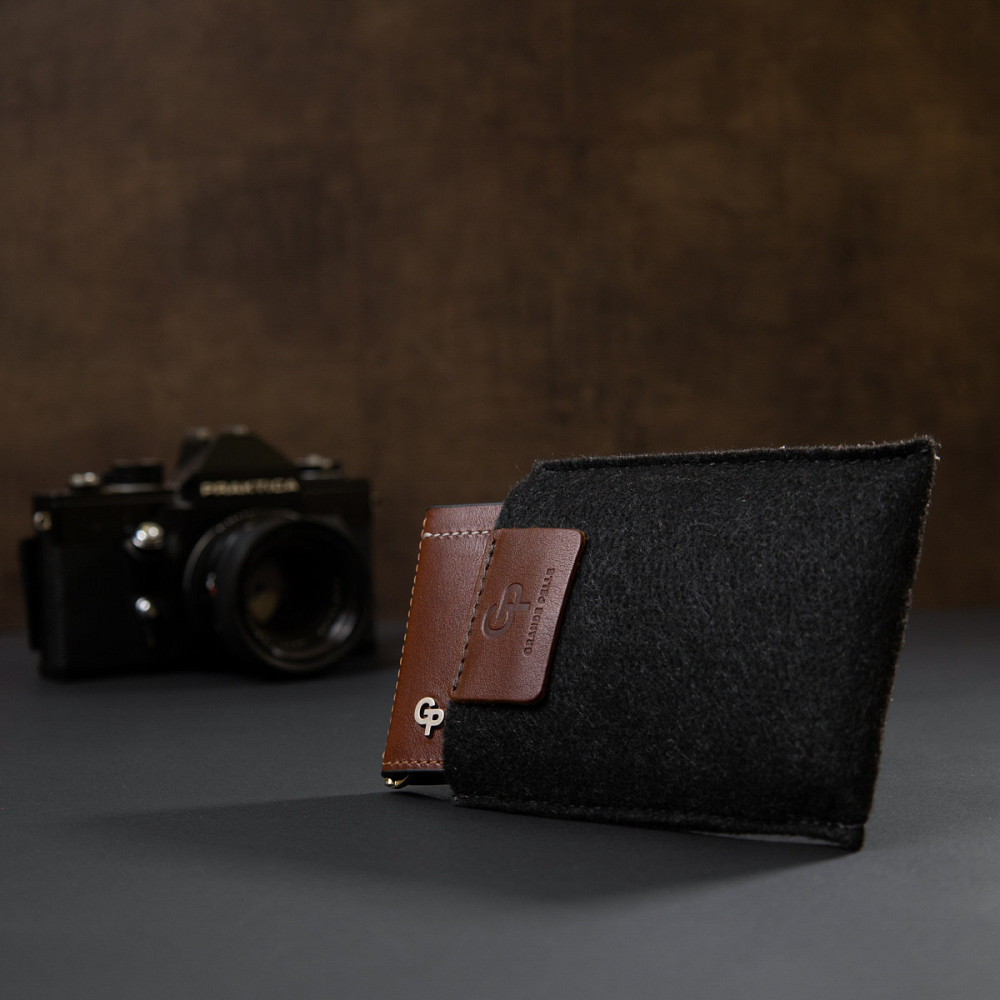 Чоловічий шкіряний затиск для грошей GRANDE PELLE 11361 Коричневий Київ - фото 1