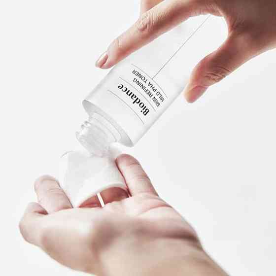 Зміцнювальний тонер з PHA-кислотою Skin Refining Mild PHA Toner Biodance 150 мл Київ