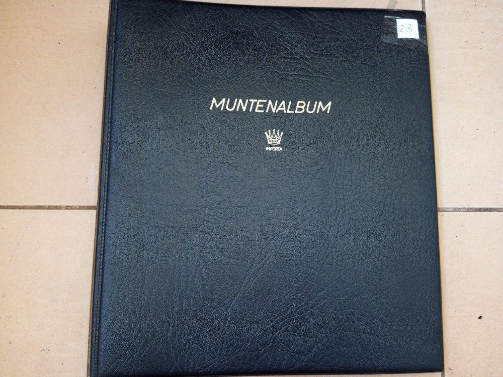 Альбом монет Нідерланди 95 монет 30*28 см (23) Б/У Полтава - фото 1