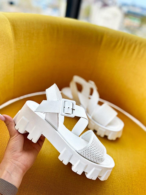 Dino Vittorio Босоніжки жіночі Dino Vittorio 61-56-157 білі (літо, шкіра натуральна) (5025) Коломыя - изображение 1