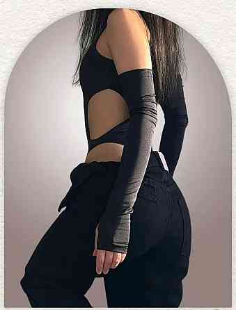 Женское боди с длинными рукавами и фигурными вырезами М черный Киев
