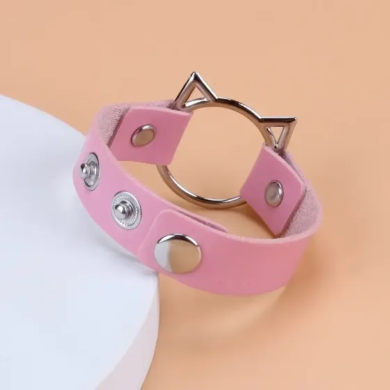 Браслет розовый из PU-кожи с кошачьим кольцом – стильный аксессуар Киев