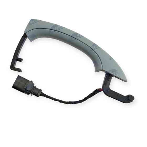 Ручка двери наружная автомобиль Ауди  Q7 (06-15) передняя Мукачево