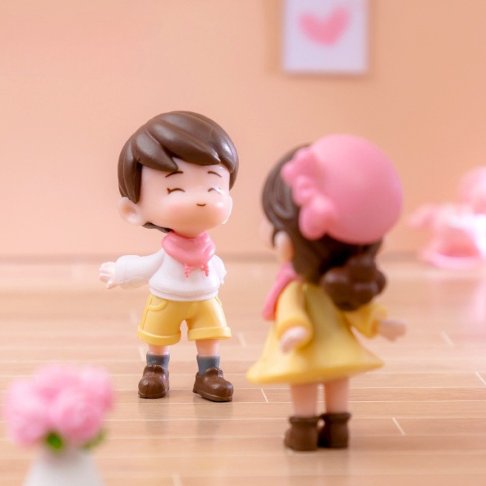Миниатюрные фигурки детей 2 шт 5.8 х 2.9 см первое свидание Одесса - изображение 3