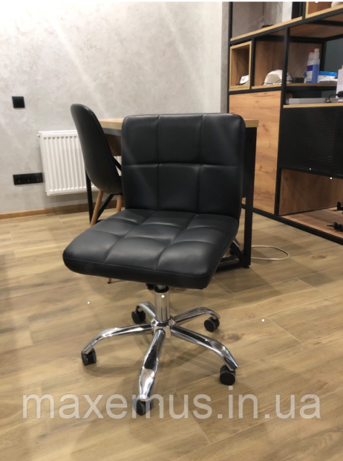 Офисное кресло для работы за компьютером B-532 ортопедическое кресло для дома и офиса черное Мостиска - изображение 7