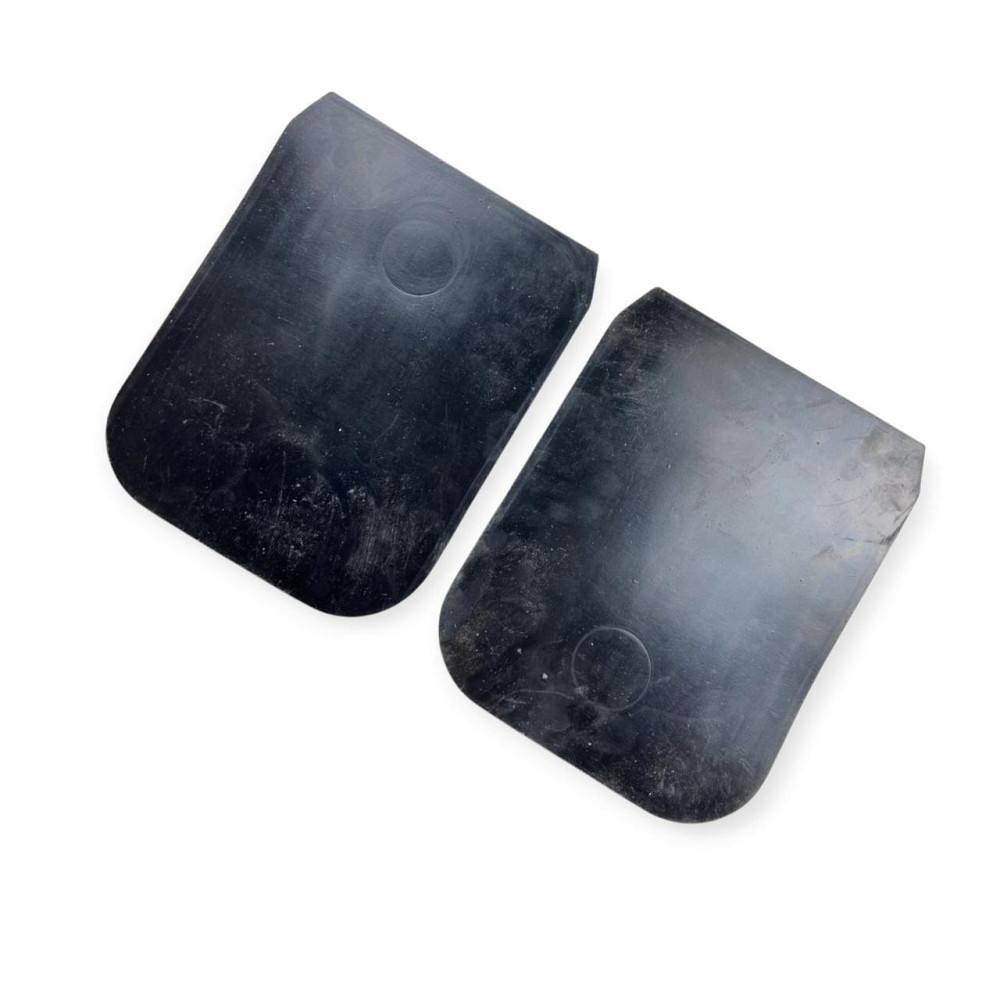 Бризговик намиста гума 275х350 без емблеми Мукачево - фото 1