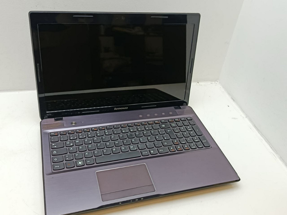 Ноутбук Lenovo Ideapad Z570 i7-2670QM\4\0\Nvidia GT540M АКБ+ (товар вживаний) Луцк - изображение 1