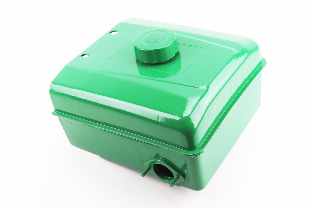 Бак паливний R175A/R180NM, 230x210x140mm, (пластик, під кран, старого зразка) виступ. горловина, отвір під шланг паливний + кришка Київ - фото 1