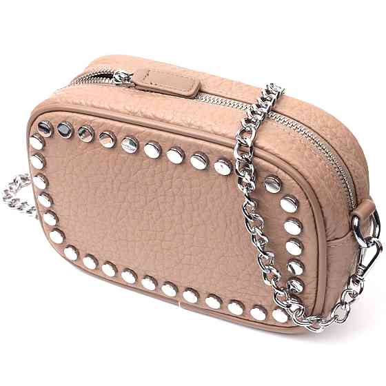 Жіноча шкіряна сумка декорована металевими кнопками Vintage 22335 Бежева Київ