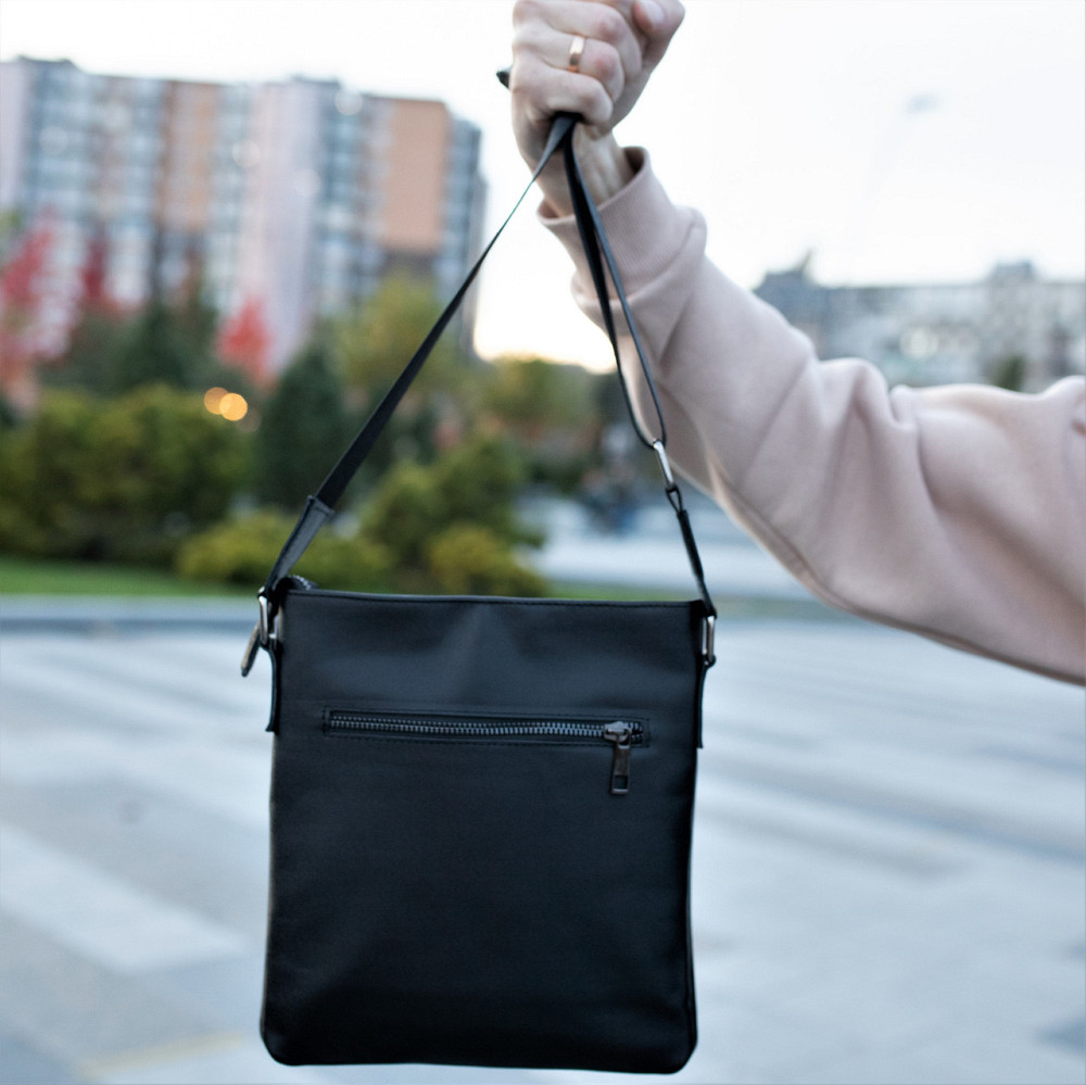 Барсетка чоловіча через плече з натуральної шкіри містка каркасна, чорнаMasterSem Київ - фото 5