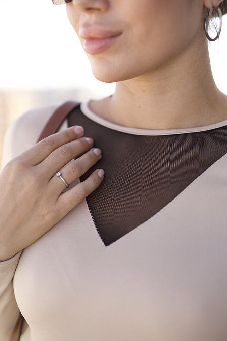 Женская кофточка с декольте сетка 