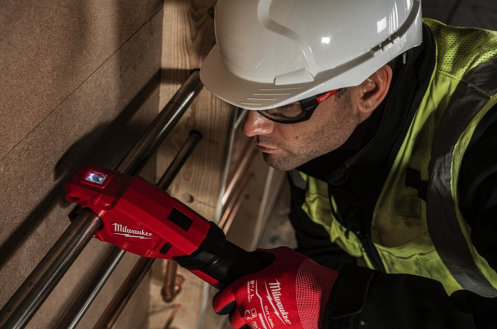 Акумуляторний труборіз по неіржав. сталі MILWAUKEE M12PCSS-202C (+2 акумулятори, зарядний пристрій, HD кейс) Одесса - изображение 9