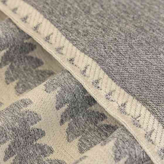 Плед покрывало для дивана и кровати,чехол накидка для мягкой мебели 180х230 см,бело-серый с узором Каменец-Подольский