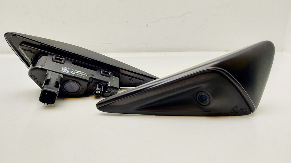 Камера-повторювач повороту правий до автомобіля Tesla Model 3 або Model Y Луцк - изображение 1