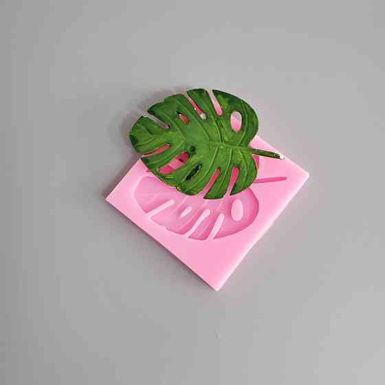 Силиконовый молд Листок 67 на 69 мм розовый Киев