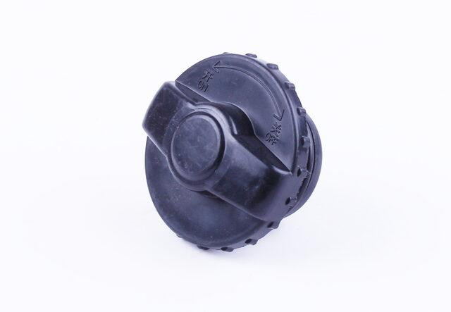 Кришка бака паливного з різьбленням (нового зразка) міні-трактор Донг Фенг 244/240 Мукачево - фото 2