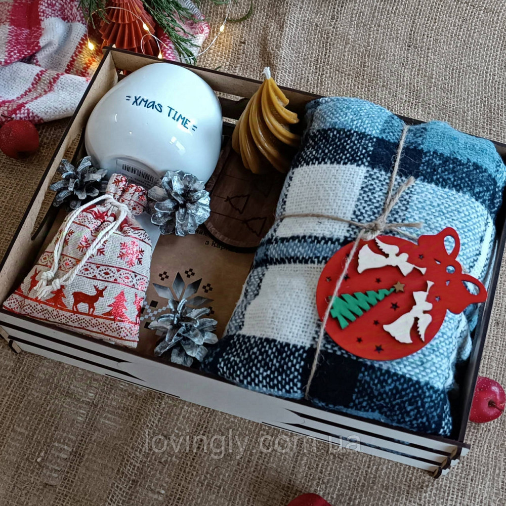 Святковий подарунковий набір на Новий Рік або Різдво з пледом і чашкою Ірпінь - фото 1