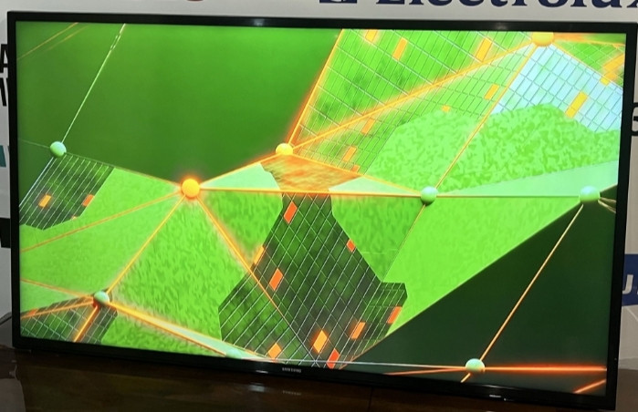 Телевизор Samsung 43