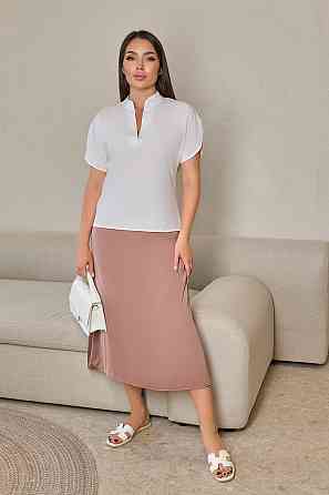 Летняя блуза с разрезным рукавом 